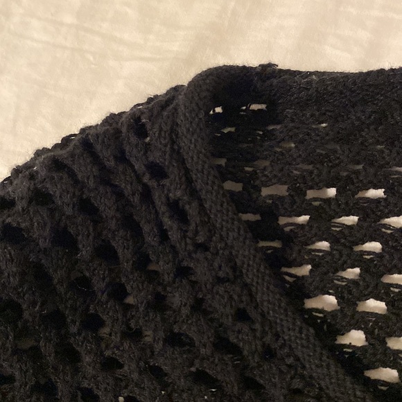 garage open knit cropped sweater in black !! - Picture 5 of 7